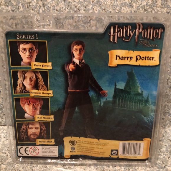 NECA!! HARRY POTTER figure!!Series 1 Order of the Phoenix NEW!!!  Great gift!! - Picture 2 of 3